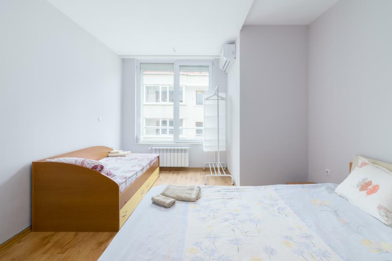 Vitosha View One Bedroom Apartment By Flat Mаnager Sofia Exterior photo